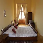 Hotel Zamek Cerveny Hradek