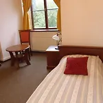 Zamek Cerveny Hradek 3*