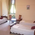 Zamek Cerveny Hradek Hotel Jirkov