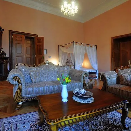 Otel Zamek Cerveny Hradek 3*