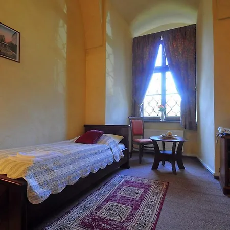 Zamek Cerveny Hradek Hotel 3*