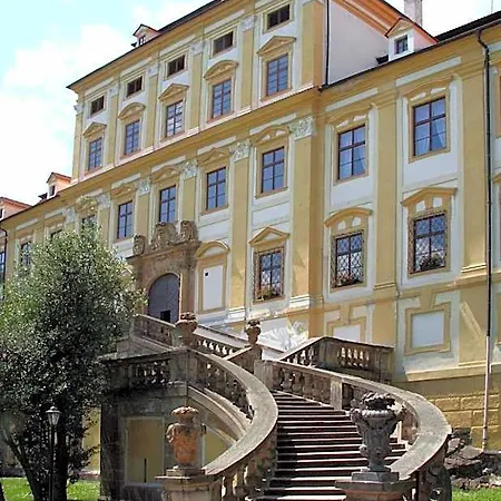 Zamek Cerveny Hradek 3* Jirkov
