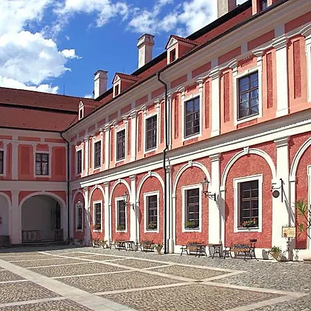 Zamek Cerveny Hradek 3* Jirkov
