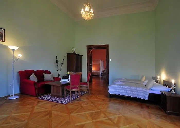 Zamek Cerveny Hradek Otel 3*