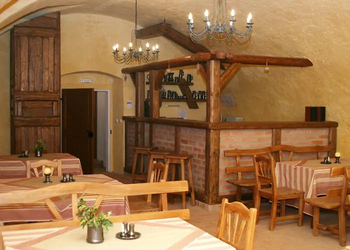 Zamek Cerveny Hradek Otel 3*